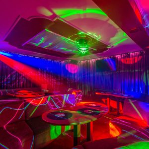 Hongdae-Seoul-Noraebang-karaoke-bar